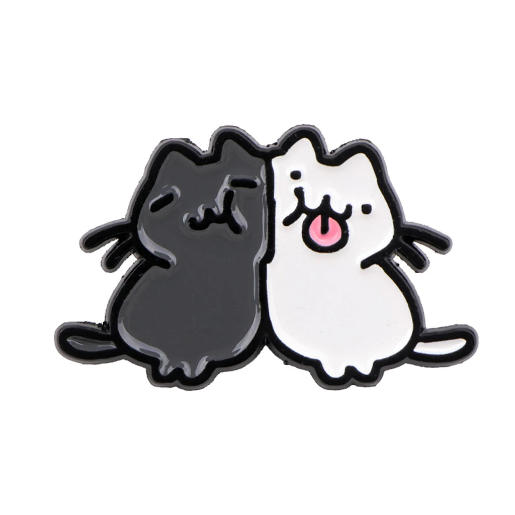 Schwarz-weiße Katzen-Kuschel-Pins
